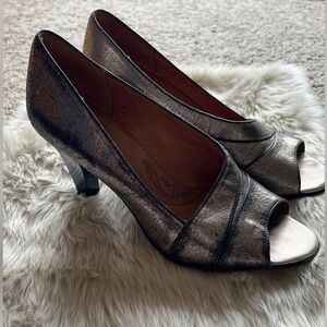 Sofft Gabriella Metallic Peep-Toe Heels